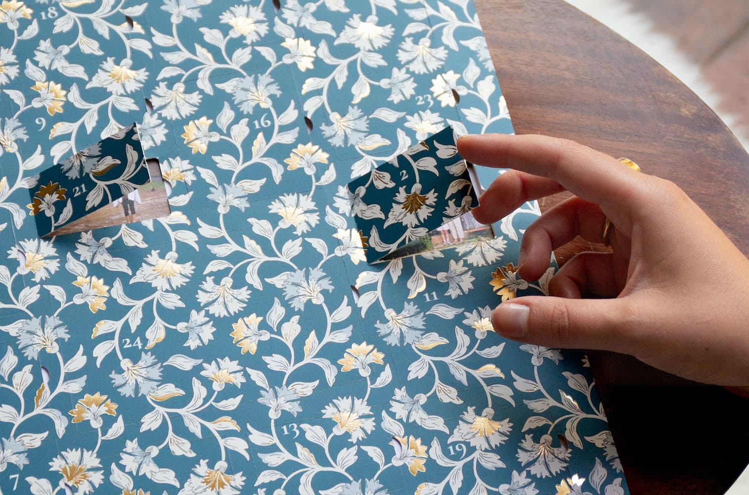 Calendrier de l'Avent affiche à personnaliser 24 cases