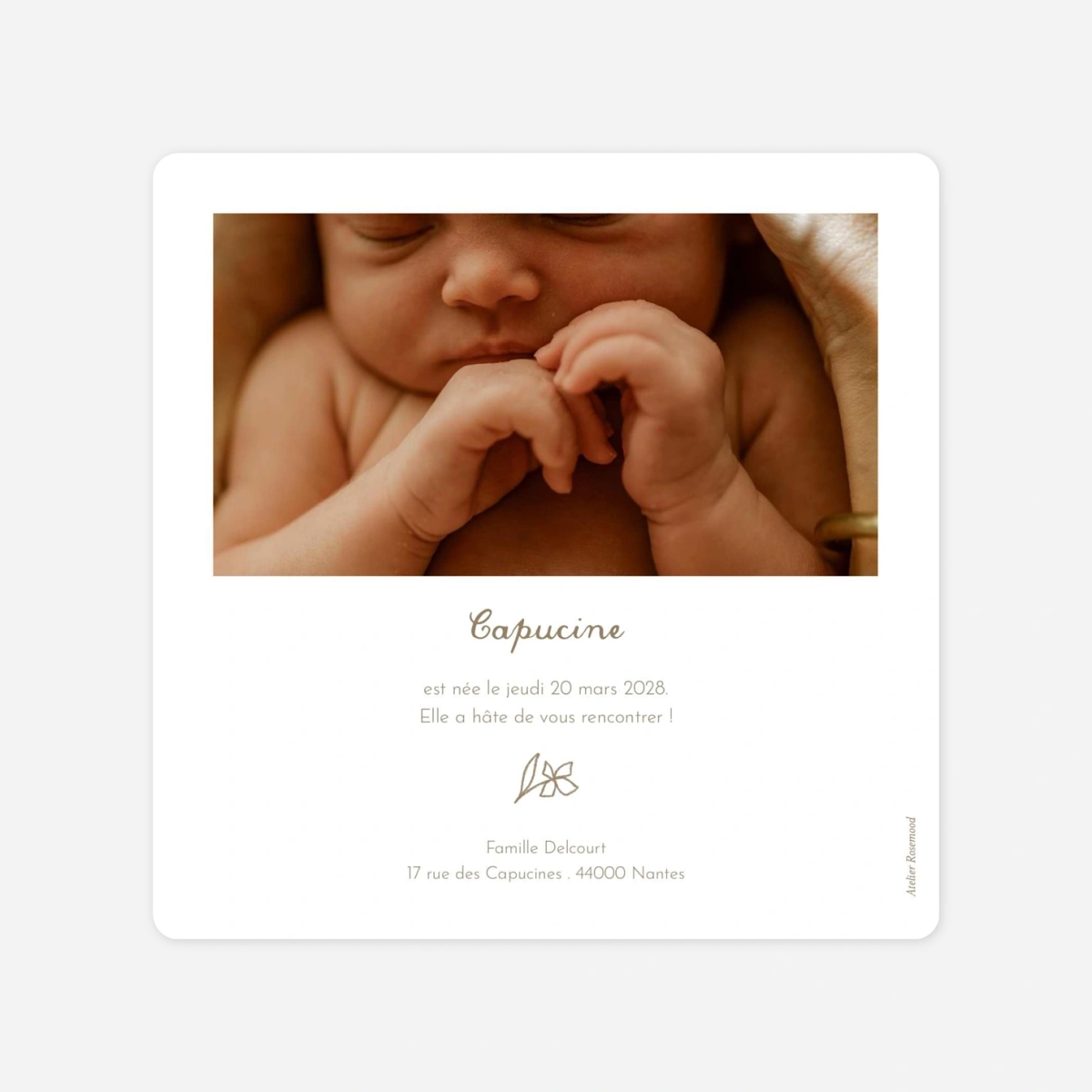 Faire-part naissance Médaillon fleuri